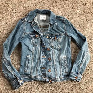 Old Navy women’s extra small denim jacket